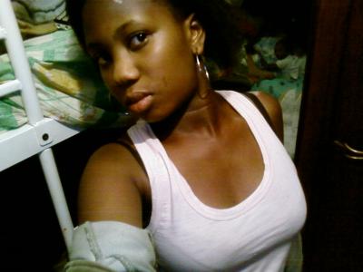 slt comme est elle est belle